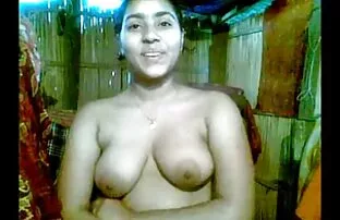 XXX Budak yang patuh akan budak yang terikat dengan keras lesbi hot jepang di hutan.