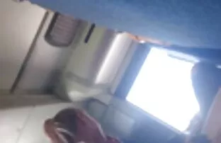 XXX Binti mama jepang seksi MILF Nina memberikan anak tirinya hadiah perpisahan