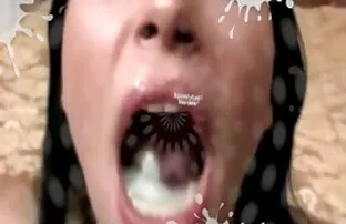 XXX Hot Brunette Memiliki kakek jepang hot Orgasme Berisik