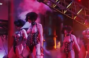 XXX dia berbagi kakinya yang panjang, wajah mom hot jepang cantik dan vagina yang basah.