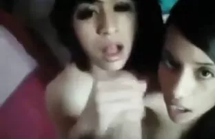XXX Bintang jatuh Inggris menidurinya 3gp jepang hot dengan dildo.